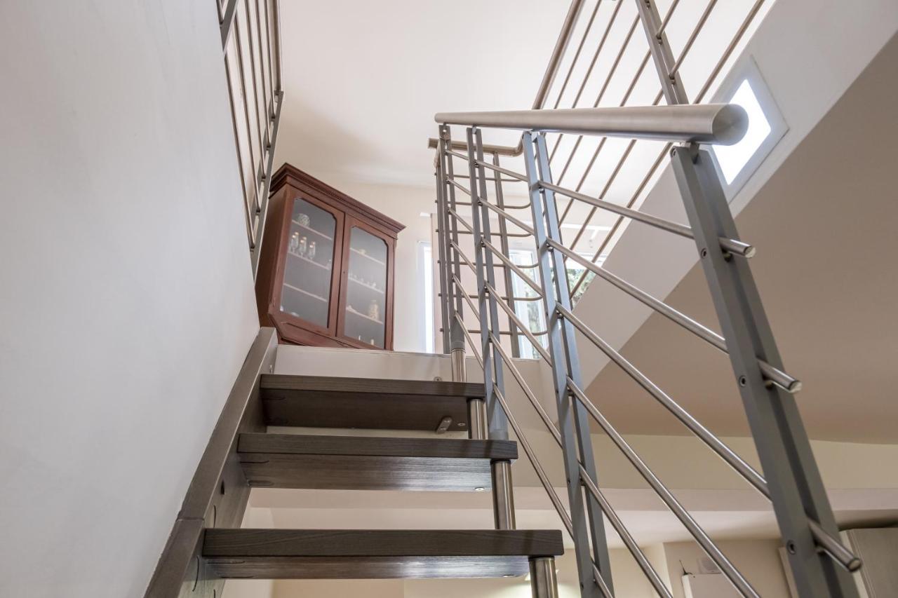 Teatro Apartments Mondello Палермо Екстериор снимка