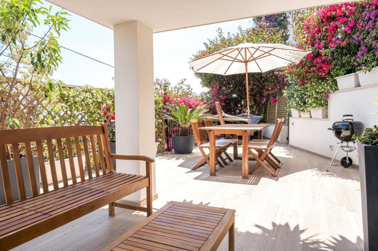 Teatro Apartments Mondello Палермо Екстериор снимка