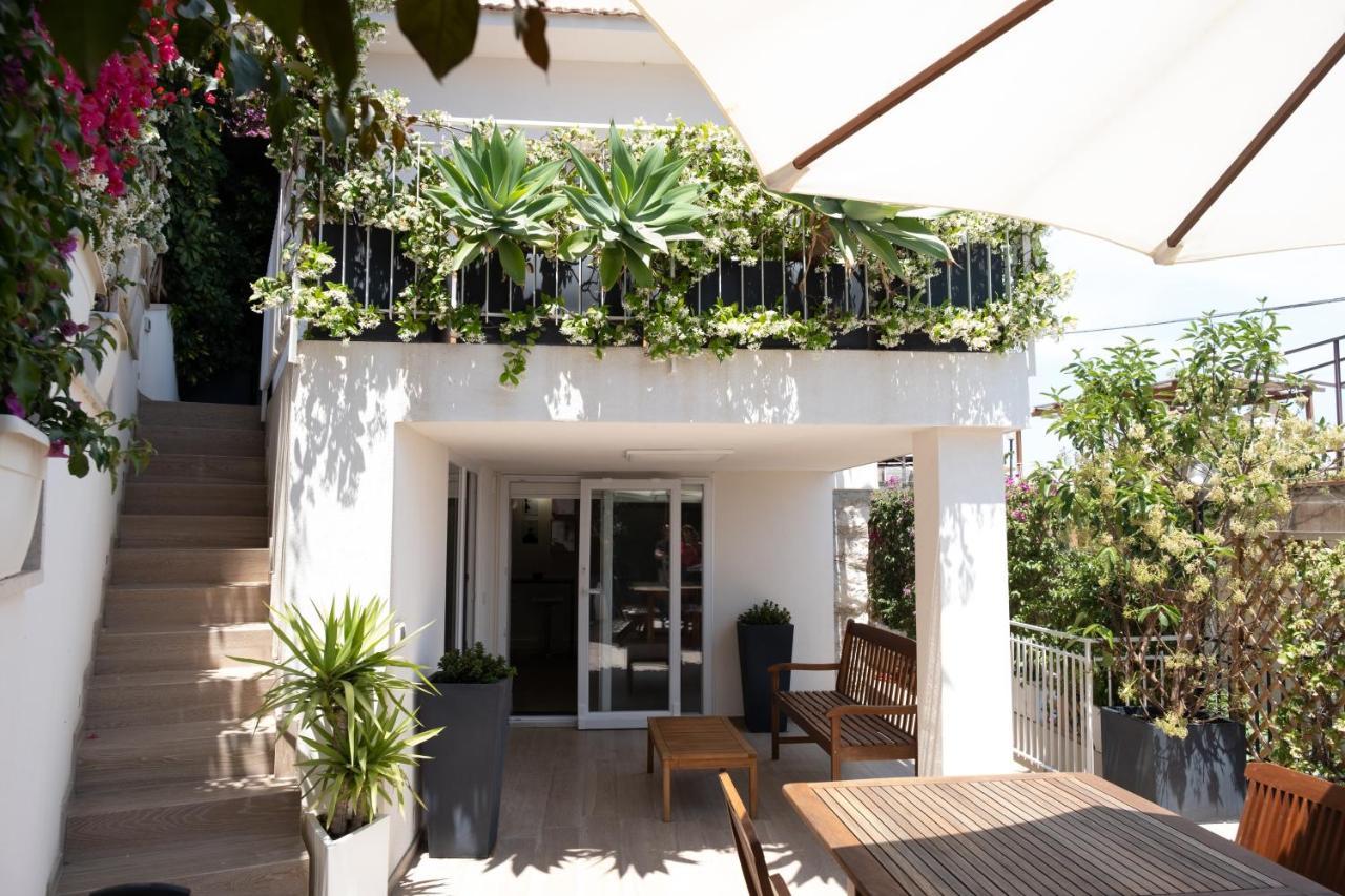Teatro Apartments Mondello Палермо Екстериор снимка