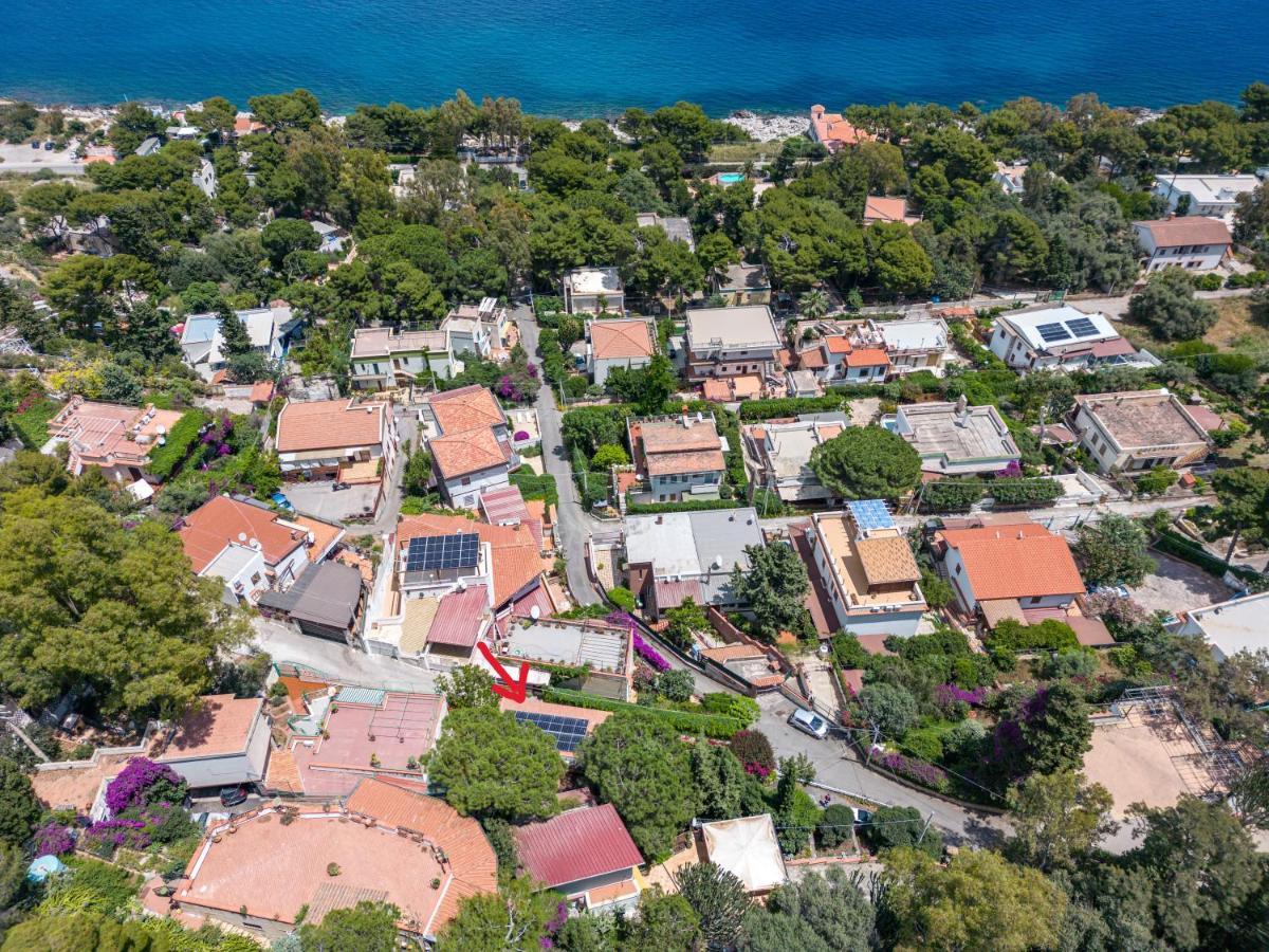 Teatro Apartments Mondello Палермо Екстериор снимка